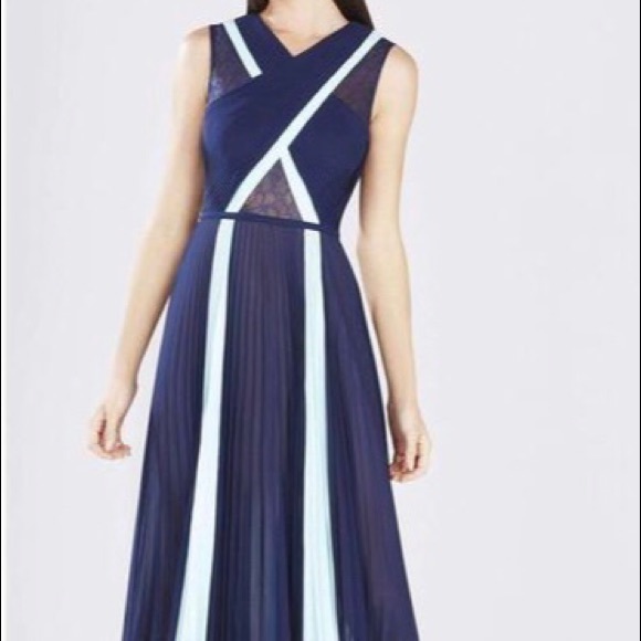 BCBGMaxAzria Dresses & Skirts - BCBG Maxazaria Cara Color Blocked Sleveless Gown